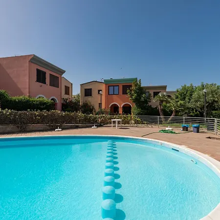 Borghi Piscina By Interhome Feriehus